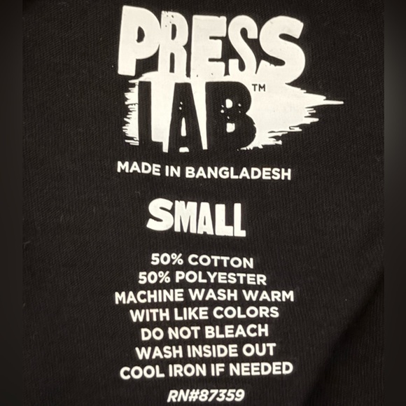 BELIEVE * Christmas TEE * Short Sleeves for Warm Weather * Buffalo Check Hat * S - Picture 5 of 6